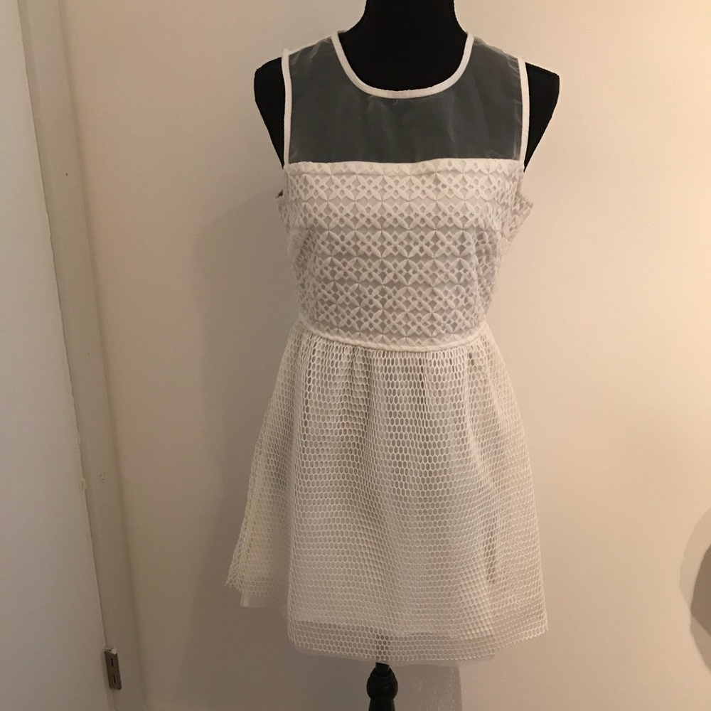 NWT Romeo + Juliet white chiffon, lace, mesh dress